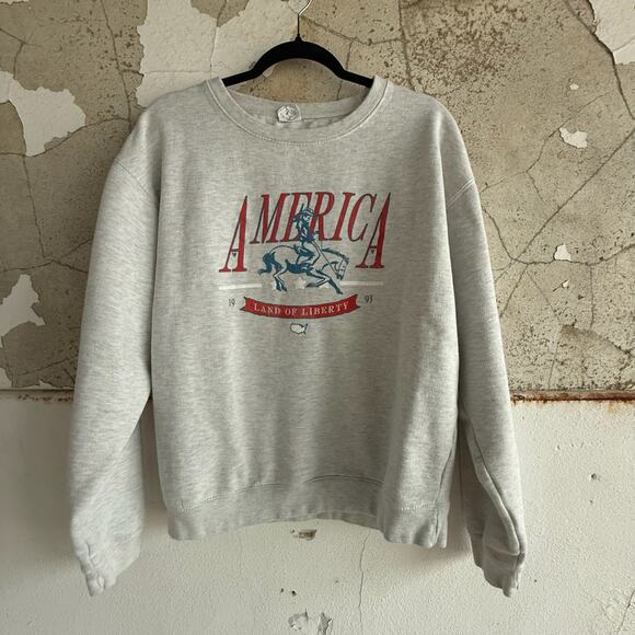 Delta Fleece 90s “America Land of Liberty” Graphic Sweatshirt Fleece Pullover - Picture 1 of 4